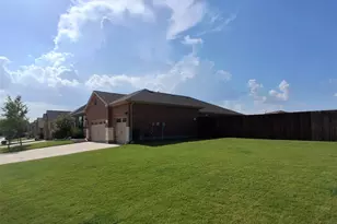 309 Clayton St, Glenn Heights, TX 75154 - Photo 2