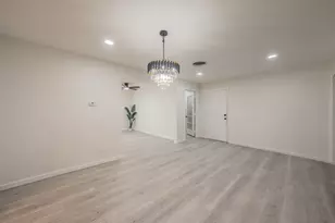 5413 Jane Anne St, Haltom City, TX 76117 - Photo 8