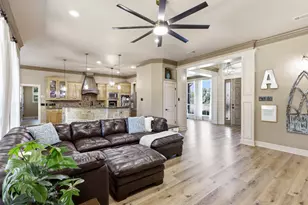 2010 Woodland Hills Ln, Weatherford, TX 76087 - Photo 8