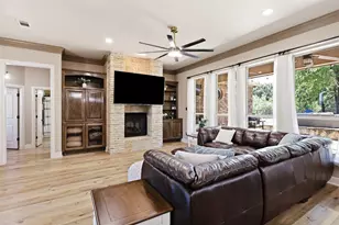 2010 Woodland Hills Ln, Weatherford, TX 76087 - Photo 6