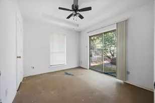 409 29th St, Grand Prairie, TX 75050 - Photo 14