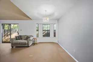 409 29th St, Grand Prairie, TX 75050 - Photo 8