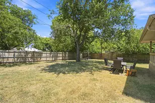 601 E Avenue F, Midlothian, TX 76065 - Photo 20