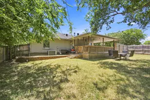 601 E Avenue F, Midlothian, TX 76065 - Photo 18