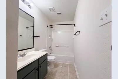 1420 Fleetwood Cove Drive, Grand Prairie, TX 75052 - Photo 16