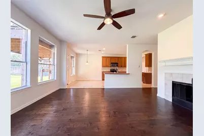 1420 Fleetwood Cove Drive, Grand Prairie, TX 75052 - Photo 8