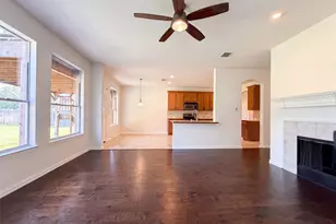 1420 Fleetwood Cove Dr, Grand Prairie, TX 75052 - Photo 8