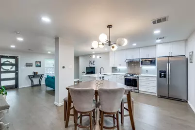 9805 Estate Lane, Dallas, TX 75238 - Photo 8