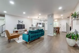 9805 Estate Ln, Dallas, TX 75238 - Photo 2