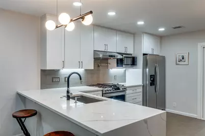 9805 Estate Lane, Dallas, TX 75238 - Photo 12
