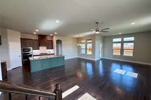 345 Penley Pl, Greenville, TX 75401 - Photo 2