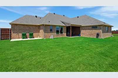 101 Howling Court, Godley, TX 76044 - Photo 32