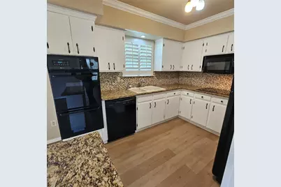 6033 Sandhurst Lane #D, Dallas, TX 75206 - Photo 14