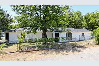 108 E Kirby Avenue, Quinlan, TX 75474 - Photo 4