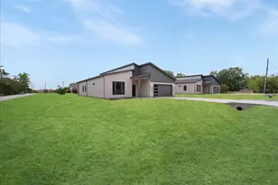 108 W Dogwood Trail, Fate, TX 75087 - Photo 4