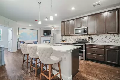 1735 Wittington Place #2402, Farmers Branch, TX 75234 - Photo 8