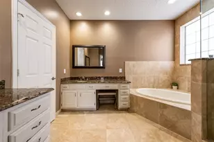 3809 Rockbrook Dr, Carrollton, TX 75007 - Photo 20