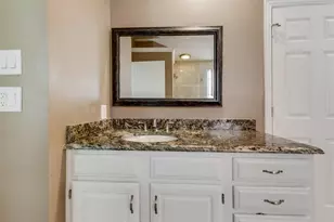 3809 Rockbrook Dr, Carrollton, TX 75007 - Photo 22