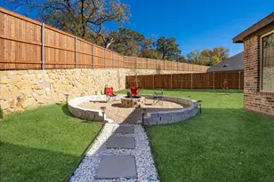 7045 Pecan Gln Pl, Fort Worth, TX 76120 - Photo 30