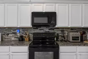 1612 Ambercrest Dr, Lancaster, TX 75146 - Photo 8