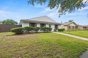 1824 Chamberlain Dr, Carrollton, TX 75007 - Photo 2