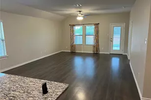 1007 Branding Iron Ln, Princeton, TX 75407 - Photo 2