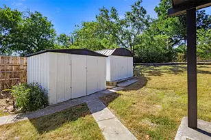 1100 E Bowie St, Fort Worth, TX 76104 - Photo 22