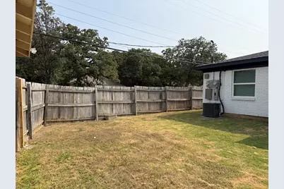 2500 Normont Circle, Fort Worth, TX 76103 - Photo 18