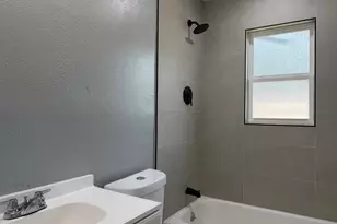 2500 Normont Cir, Fort Worth, TX 76103 - Photo 12