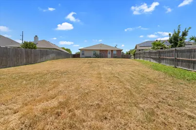 6409 Saddleback Drive, Denton, TX 76210 - Photo 18