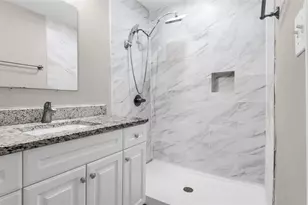 220 W Murray St, Denison, TX 75020 - Photo 10