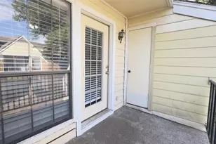 9601 Forest Ln, Dallas, TX 75243 - Photo 20