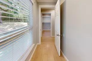 2010 N Locust St, Denton, TX 76209 - Photo 16