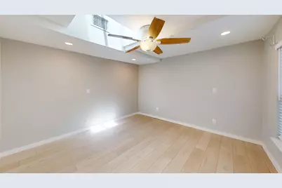 2010 N Locust Street, Denton, TX 76209 - Photo 10