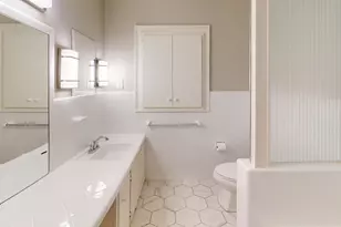 2010 N Locust St, Denton, TX 76209 - Photo 18
