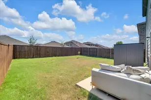 14152 Calderwood St, Pilot Point, TX 76258 - Photo 32