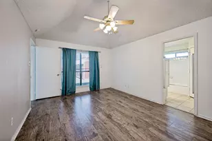 9008 Topperwind Ct, Fort Worth, TX 76134 - Photo 12
