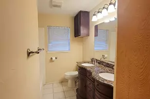 1124 Harrison Ln, Hurst, TX 76053 - Photo 10
