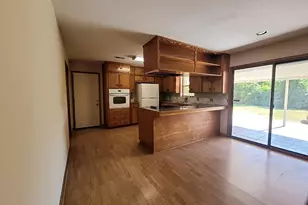 1124 Harrison Ln, Hurst, TX 76053 - Photo 6
