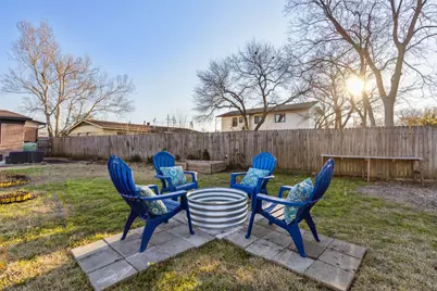 10811 Mandalay Drive, Dallas, TX 75228 - Photo 16