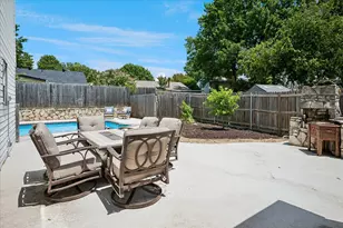 109 Clove Ln, Euless, TX 76039 - Photo 24