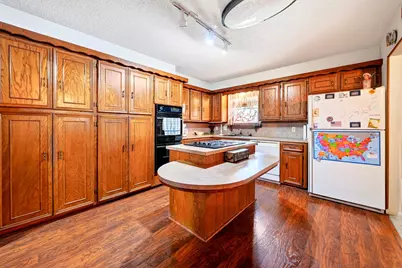 720 S Houston Street, Edgewood, TX 75117 - Photo 16