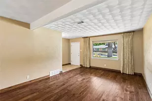 505 Caduceus Ln, Hurst, TX 76053 - Photo 4