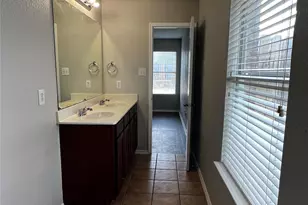 1601 Hedgewood Trail, Fort Worth, TX 76112 - Photo 14