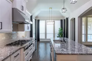 3728 Kennoway, The Colony, TX 75056 - Photo 8