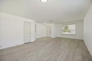 4507 Falcon Dr, Sherman, TX 75092 - Photo 2