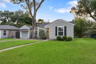 8732 Glencrest Ln, Dallas, TX 75209 - Photo 4