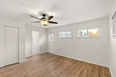 8732 Glencrest Lane, Dallas, TX 75209 - Photo 26