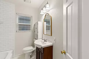 8732 Glencrest Ln, Dallas, TX 75209 - Photo 20