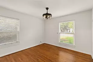 8732 Glencrest Ln, Dallas, TX 75209 - Photo 18